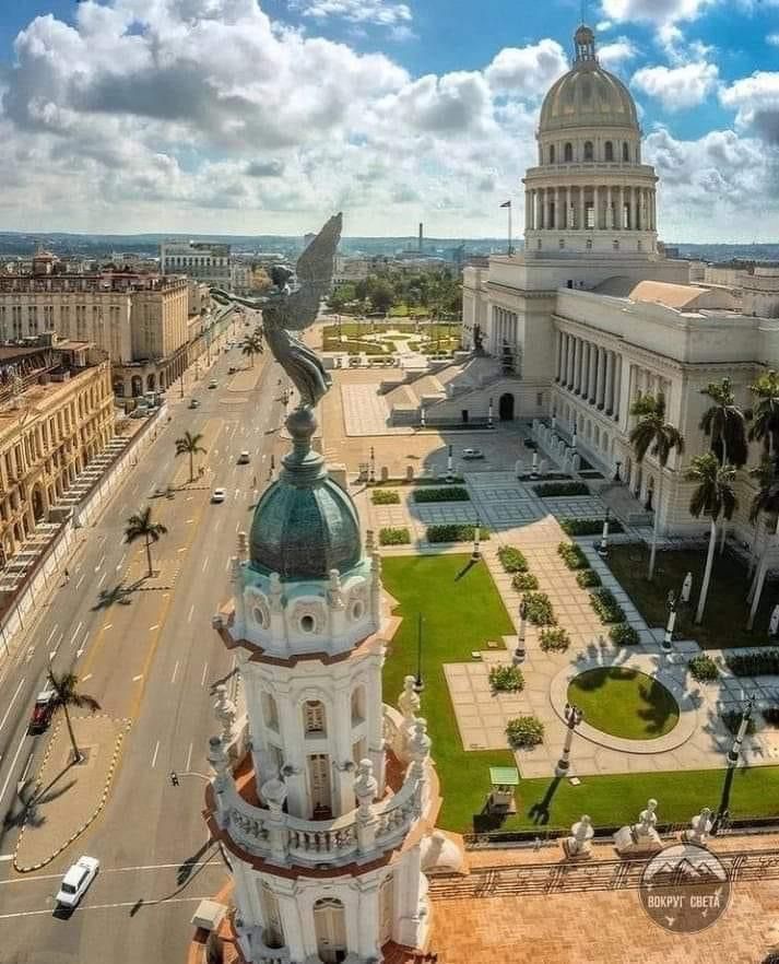Classic cars on a street in Old Havana
